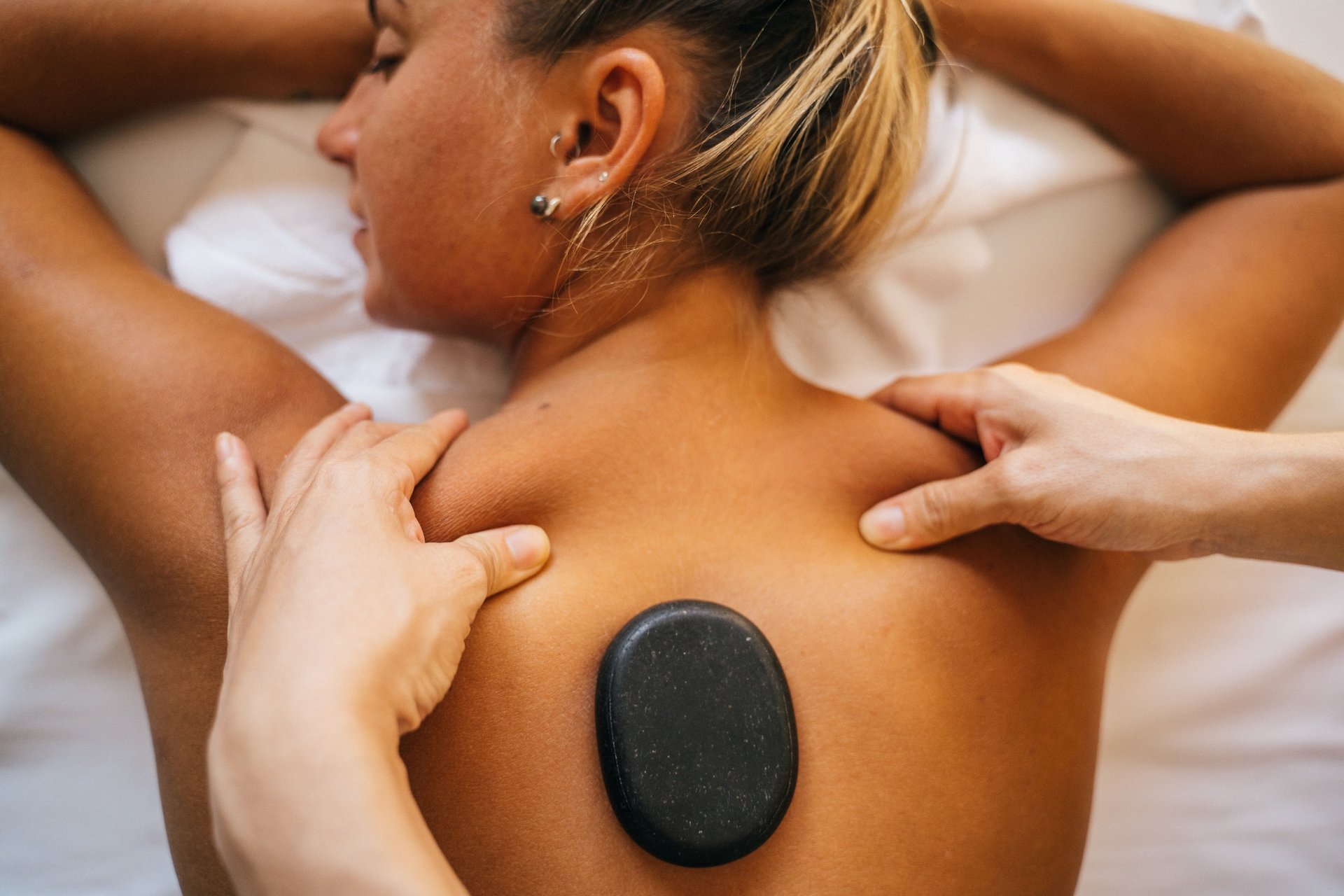 Hot stone massage treatment